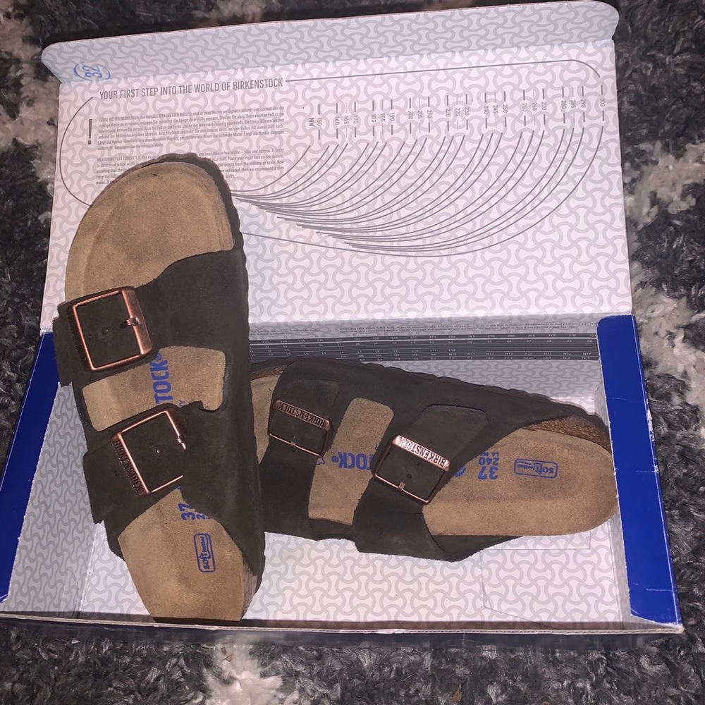 Mocha Birkenstock’s